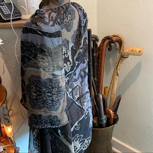 Peter Nygard VERY Large Silk Scarf Sarong Sized - 36” by 72” - Picture 5 of 12